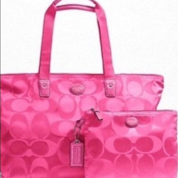 Coach weekender bag.
