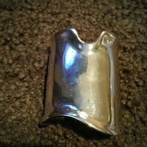 SILVER HIGH-END CUFF BRACELET