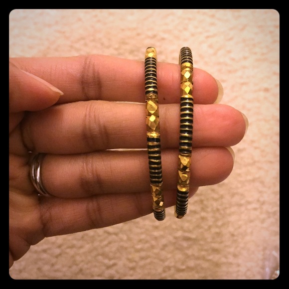 ✨black and gold bangles/ bracelet.!!✨