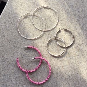 Set of 3 hoop earrings