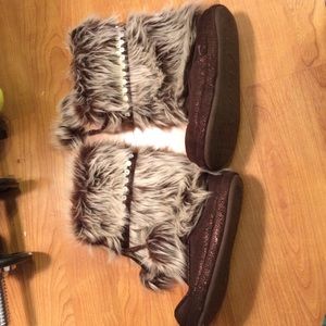 Brown fuzzy boots!!
