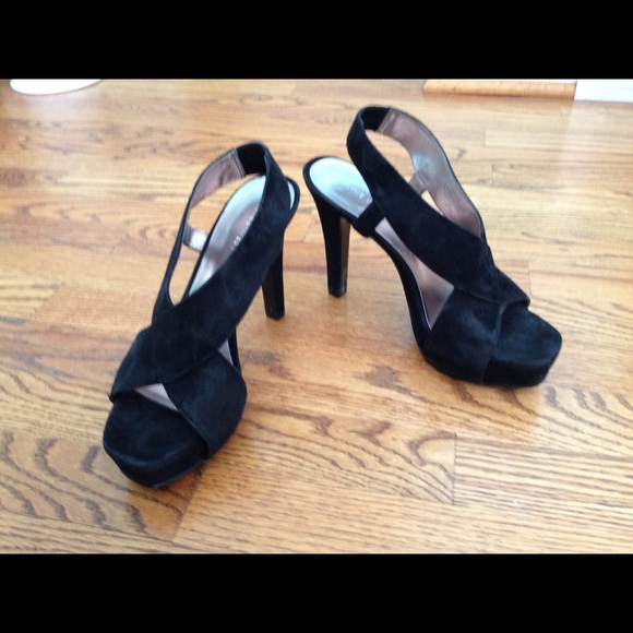 Nine West suede open toe platform heels