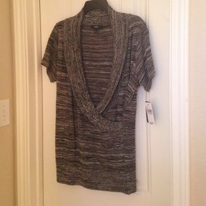 Black and white space dye short sleeve sweater