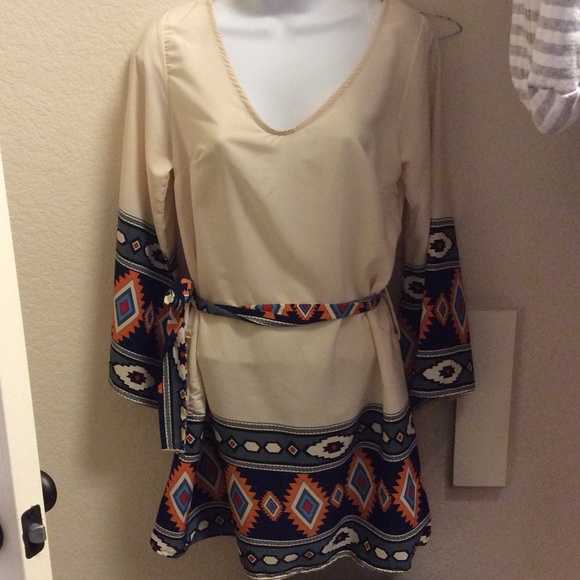 Beautiful dress - Picture 2 of 4