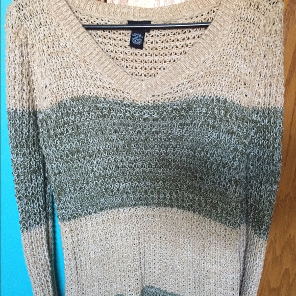 Rue21 Sweaters - Tan and green RUE 21 sweater!