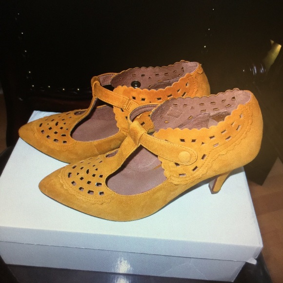 Anthropologie Needlelace T-Straps Shoes