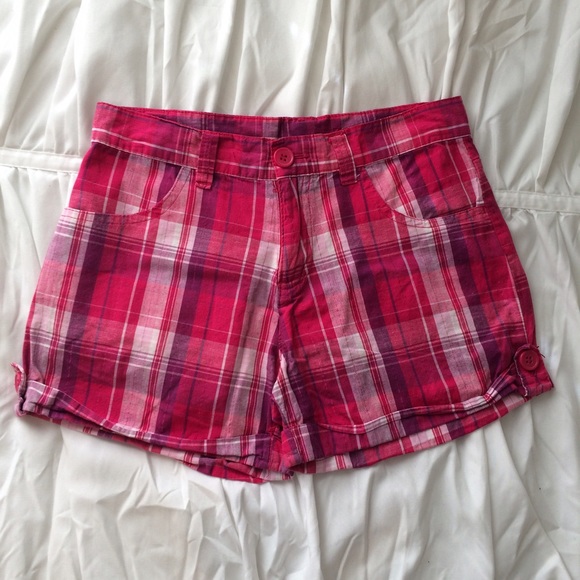 Pink & purple shorts.