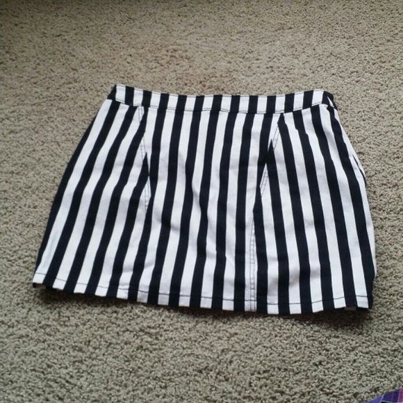 H&M mini! - Picture 2 of 4