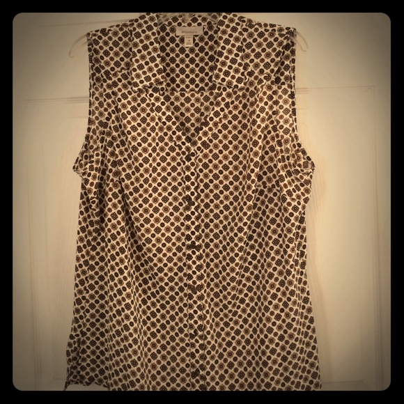 Brown toned sleeveless blouse