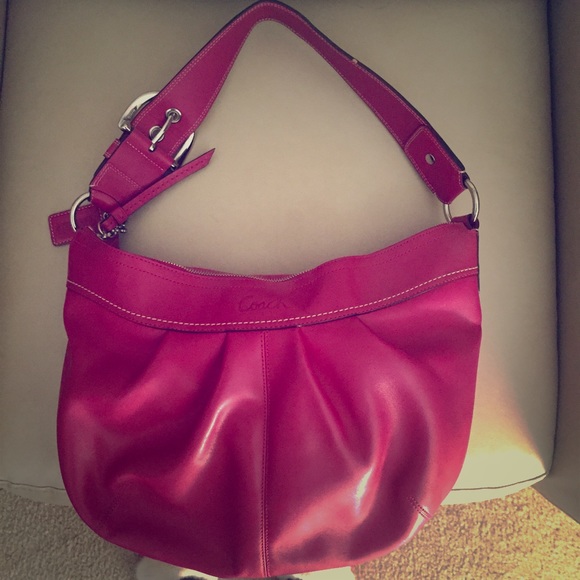 Coach Handbags - ✨REDUCED!! ✨COACH raspberry shoulder hobo bag