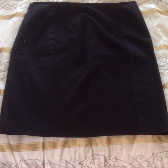 Black and tweed pencil skirt by DKNY! REDUCED - Picture 4 of 4