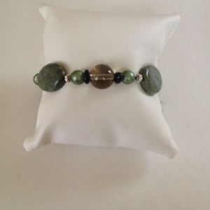 Green stone beaded bracelet.