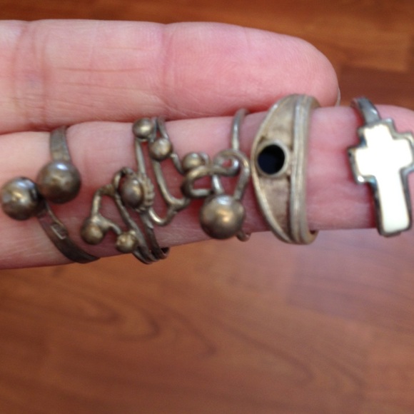 Jewelry - Rings rings and more rings