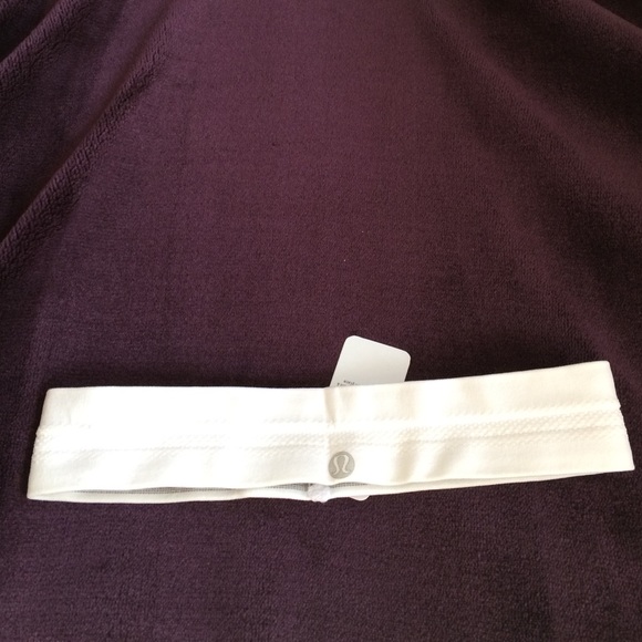 Lulu lemon head band NWOT