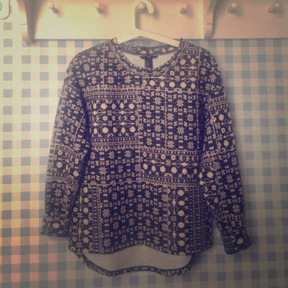 Patterned Pullover - Picture 1 of 1