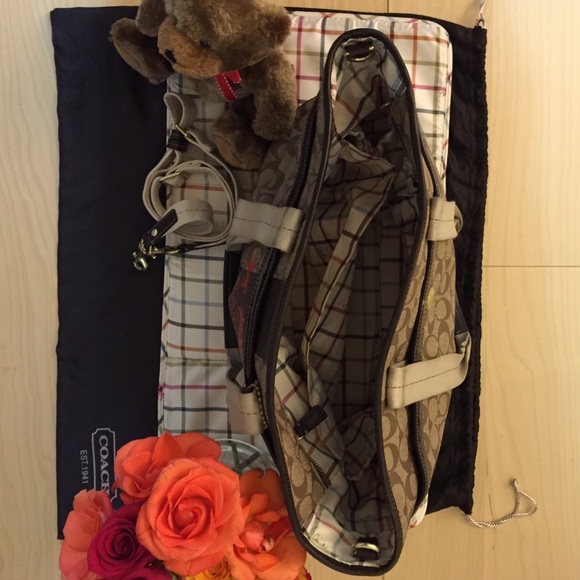 🍓HP🍓 Coach Leather Brown Multifunction Tote - Picture 3 of 4