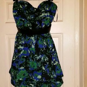 Floral strapless dress