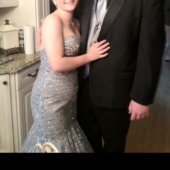 Jovani mermaid prom dress!!! Size 4! - Picture 4 of 4