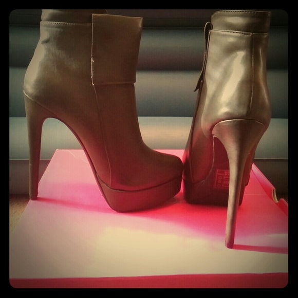 Shoe Boots