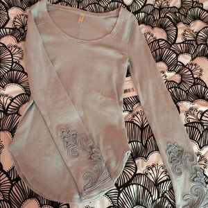 NWT Free People Masquerade Cuff top in Sea Spray