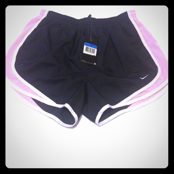 Nike Pants - SOLD New nike shorts M