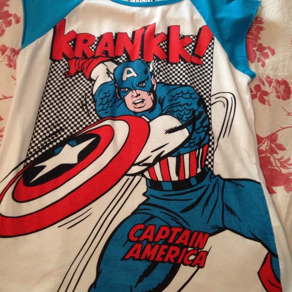 Rue21 Marvel Captain American graphics shirt - Picture 3 of 3