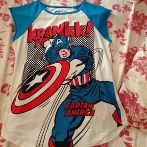 Rue21 Marvel Captain American graphics shirt