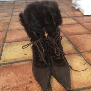 Fur boots