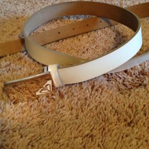 White roxy belt
