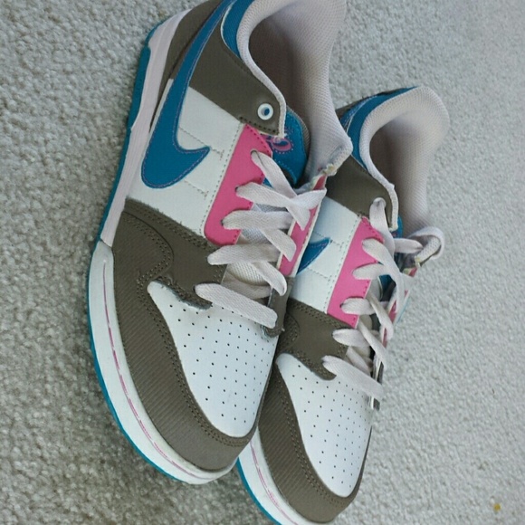 Sold in mercarii