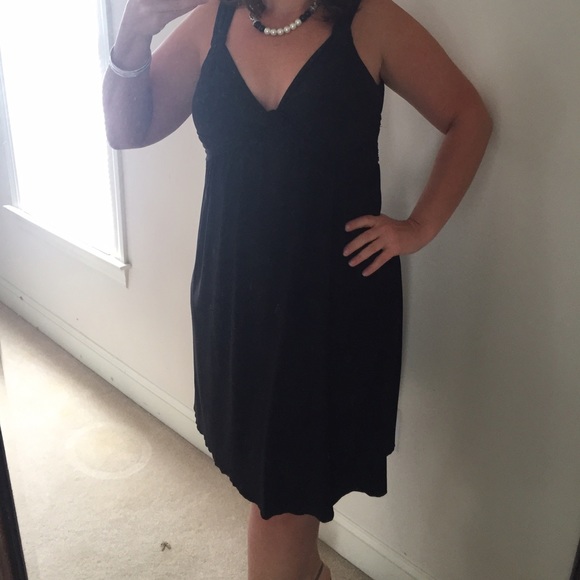 Perfect Little Black Dress fits size 14 to 18 - Picture 3 of 4