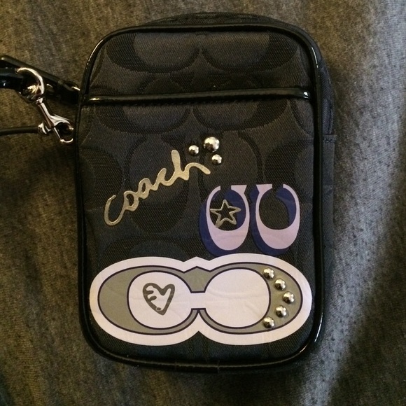 Coach Clutches & Wallets - Brand New Coach Camera Wristlet