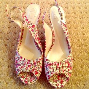 Etienne Aigner dress heels