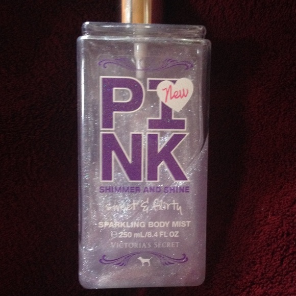 Sweet and flirty sparkling body mist