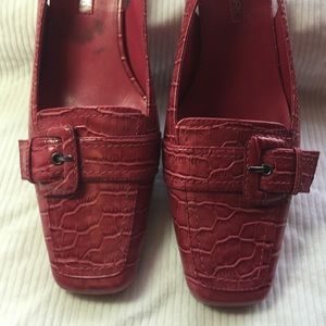 Jones New York Pink Croc Sling Back Kitten Heels