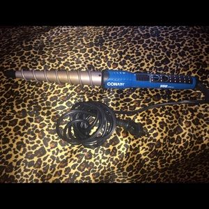 Blue CONAIR Curling Wand