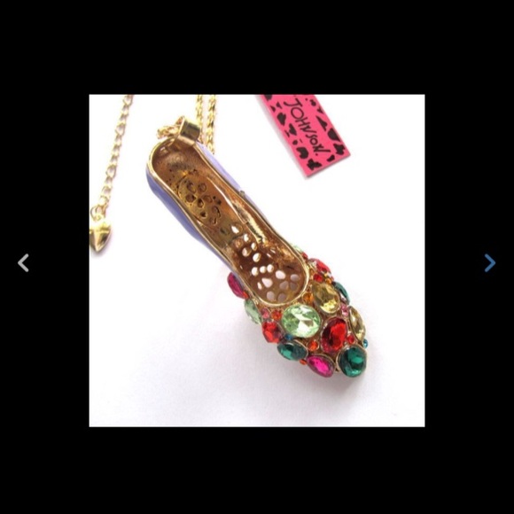 GC Coloredcrystal/purple enamel High heel Necklace - Picture 4 of 4