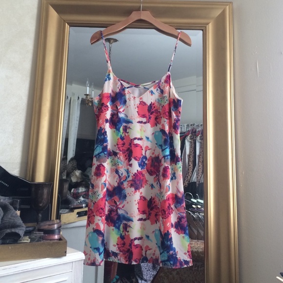 NWT Boutique Spring Dress - Picture 2 of 3