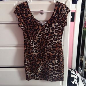 Tight dress- leapord print
