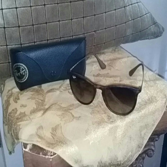 Ray ban sunglasses with case erika