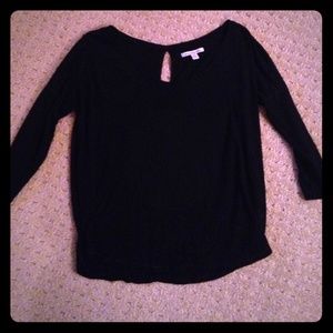 Black 3/4 sleeve AE top