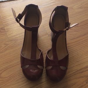 Platform patent shoes