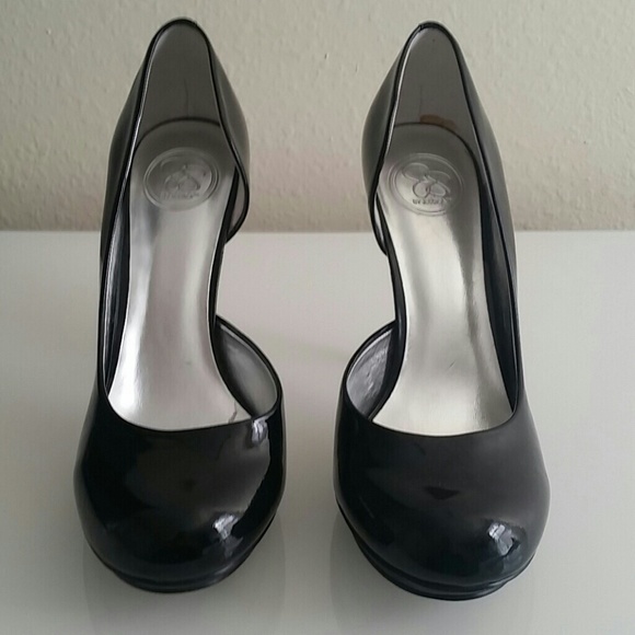 Jessica Simpson pumps