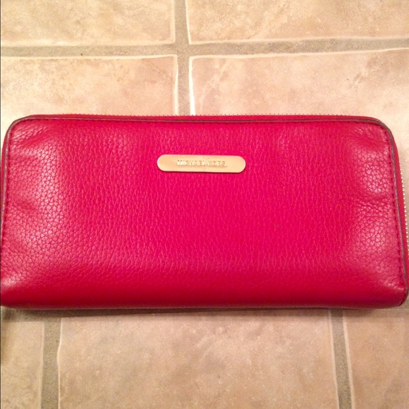 Red Wallet