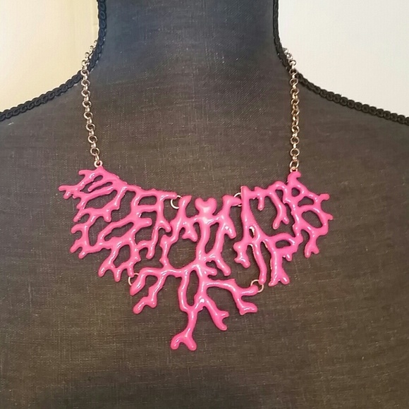 Pink Coral style necklace & earrings