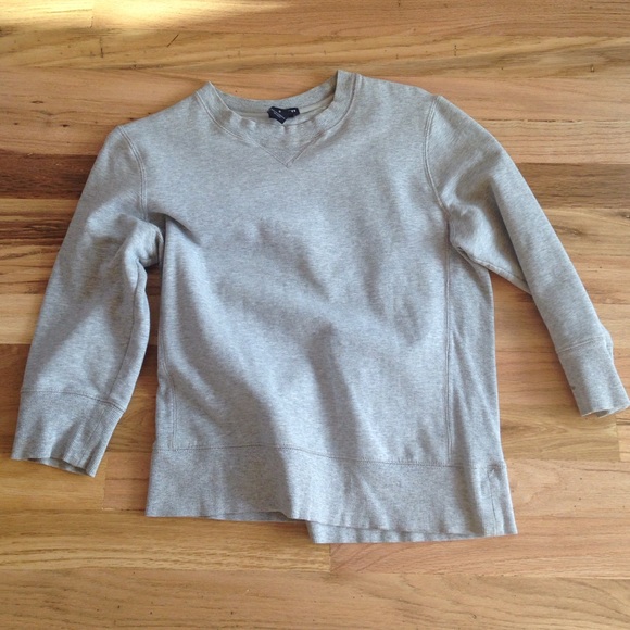 GAP crew sweatshirt