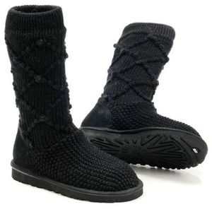New Ugg black Classic-Argyle-Knit-black