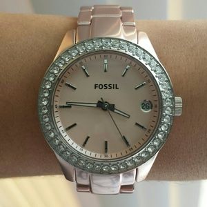 Rose Gold Fossil Watch ⌚