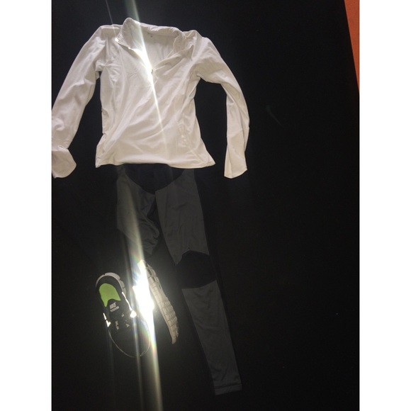 Nike running tights & white nike pullover