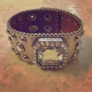 Metallic bracelet
